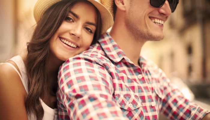 Wie flirtet man richtig? +++ Frauen kennenlernen +++ flirten