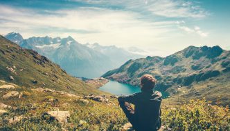 Sonnenskifahren oder Wandern?